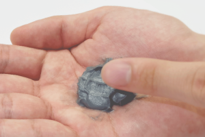 STEP1 適量を手に取る