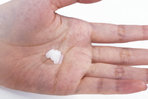 STEP1 適量を手に取る